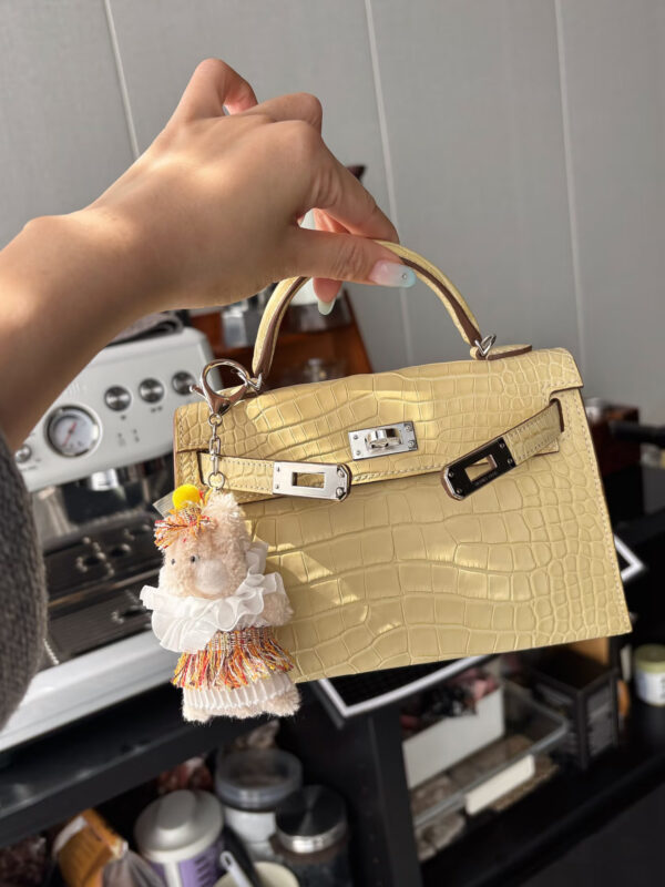 i1753597010013_3743_0_0 Old Cobbler Factory Mini Kelly Matte Alligator Crocodile Y1 Vanilla Yellow Silver Hardware 19cm Full Handmade