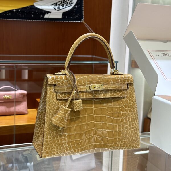 wsxc1782990474895_0 Old Cobbler Kelly Shiny Alligator Crocodile Khaki Yellow Light Gold Hardware 25cm Full Handmade