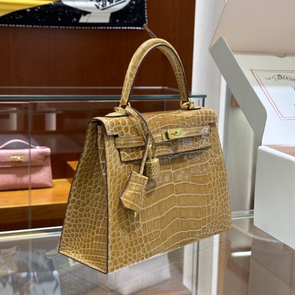wsxc1782990474895_1 Old Cobbler Kelly Shiny Alligator Crocodile Khaki Yellow Light Gold Hardware 25cm Full Handmade