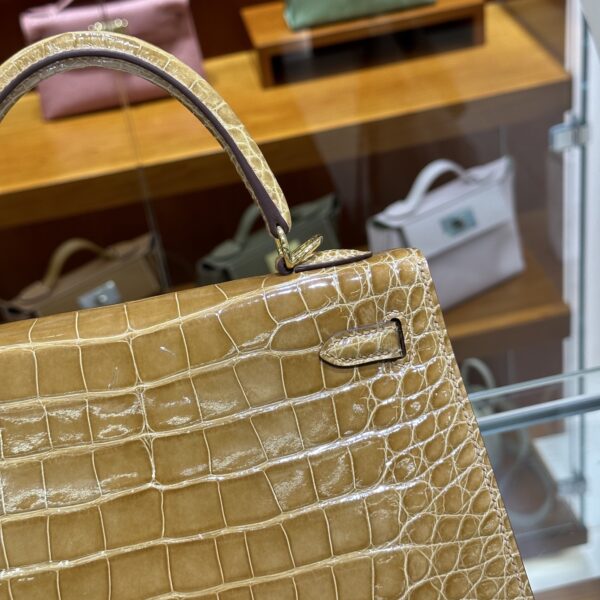wsxc1782990474895_7 Old Cobbler Kelly Shiny Alligator Crocodile Khaki Yellow Light Gold Hardware 25cm Full Handmade