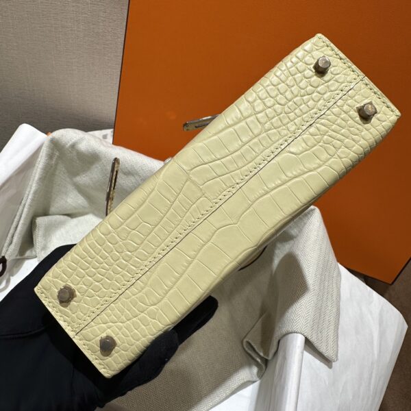 wsxc1784136270404_2 Old Cobbler Factory Mini Kelly Matte Alligator Crocodile Y1 Vanilla Yellow Silver Hardware 19cm Full Handmade